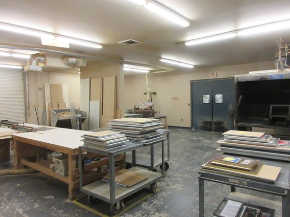 In the News Inc. Industrial Manuf. Flex Building: 8517 Sunstate St, Tampa, FL 33634